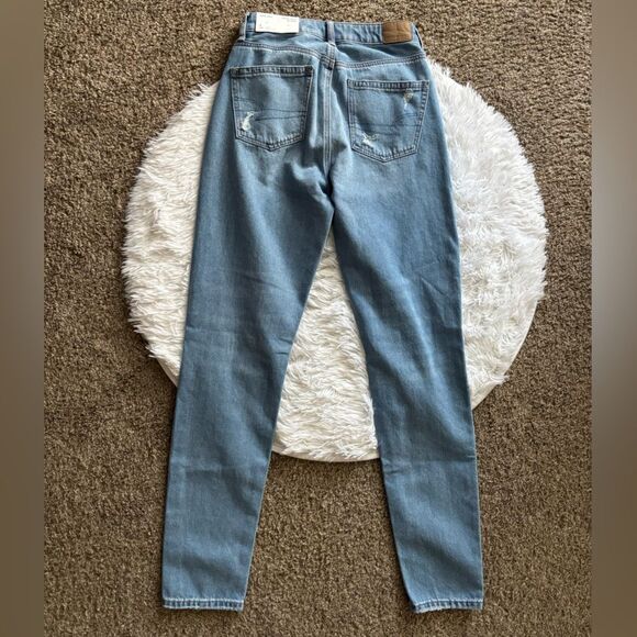 American Eagle Mom Jeans New Distressed Womens Size 2 Long - Picture 2 of 12
